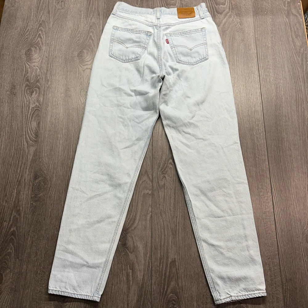 Levis 80s Mom Jeans Light Wash High Rise 28 x 29 Tapered Leg Denim Size 27